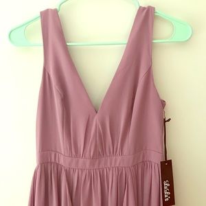 Beautiful, floor-length dress from Lulu’s. NWT!